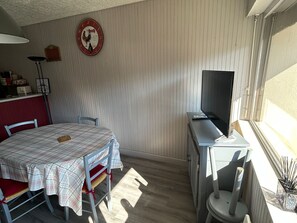 Ulkoruokailutilat