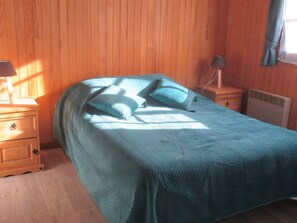 3 bedrooms - Quiet Chalet on Heights - 8 Pers, Near Slopes (Besse-et-Saint-Anastaise-Super Besse)