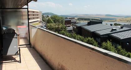 5-person apartment at the foot of the slopes with Wi-Fi in Super Besse