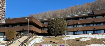 Studio moderne rénové aux pieds des pistes à Super Besse