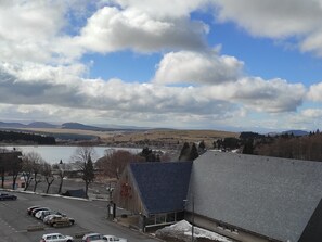 Unclassified image, 3 of 7, button