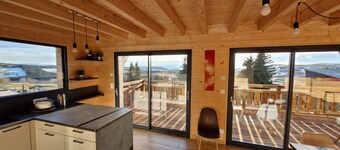 Modern chalet for 14 with private parking