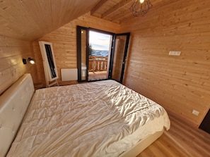 4 bedrooms