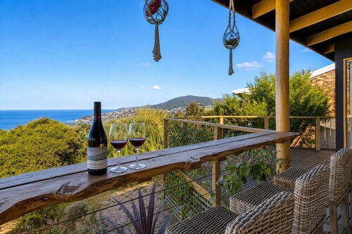 Oceanview Retreat | Coastal Views | Sleeps 9