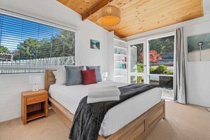 5 chambres, fer et planche à repasser, lit parapluie, Wi-Fi