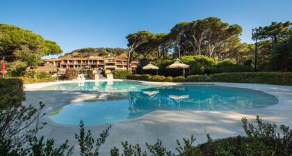 Apartment With Shared Pool Near the Beach