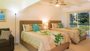 2 bedrooms, desk, iron/ironing board, travel cot - Walk to the Beach and Westin! Sleeps 6 (Princeville)