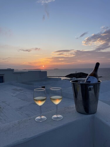 15th Cent. Katharsis Retreat Naxos Old T