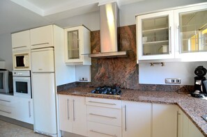 Villa | Private kitchen