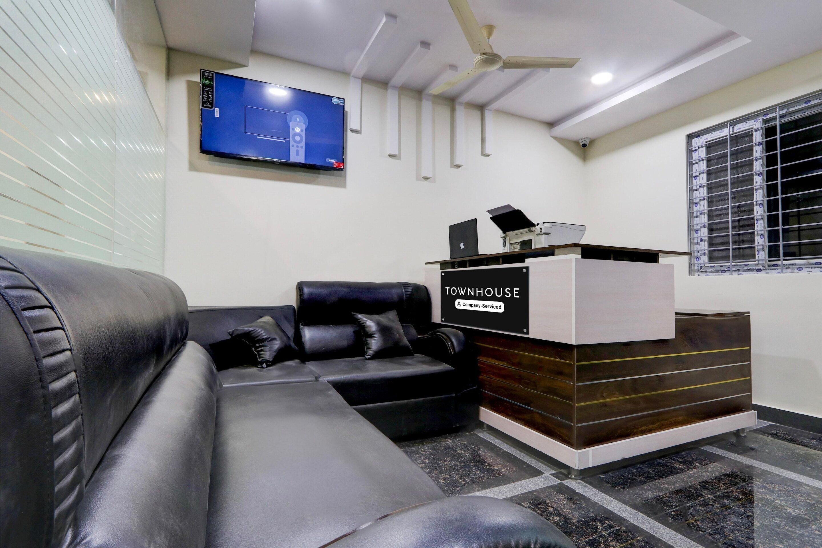 ハウス | フロント