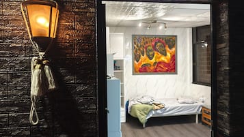 7 bedrooms, iron/ironing board, WiFi, bed sheets