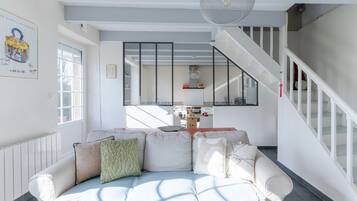 House | Living room