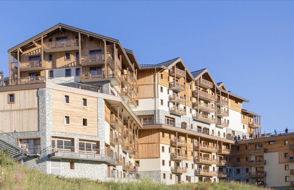Apartment In Les Menuires With Spa Access - Les Menuires