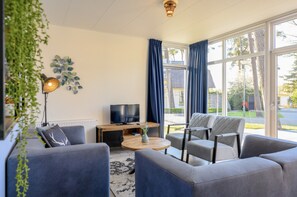 Bungalow | Living room