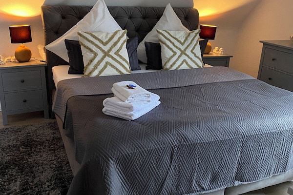 2 soverom, strykejern/-brett, wi-fi og sengetøy