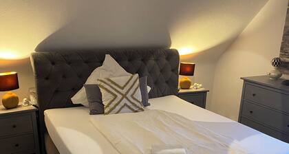 GemĂŒtliche Dachgeschosswohnung mit Kamin am Ith