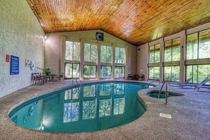 Una piscina techada