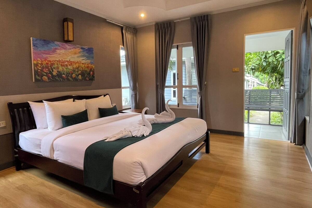 Deluxe Suite, Garden View