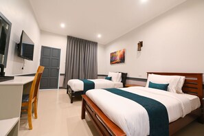 Family Double Room, Garden View
