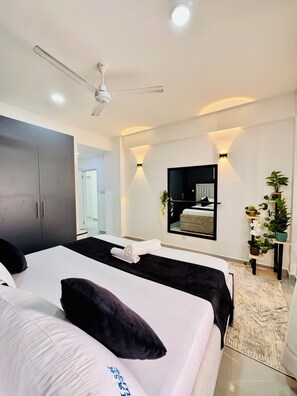 3 chambres, fer et planche à repasser, Wi-Fi gratuit, draps fournis