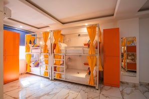 Bed in 10 Bed Mixed A/C Dormitory Room with Ensuite Bathroom