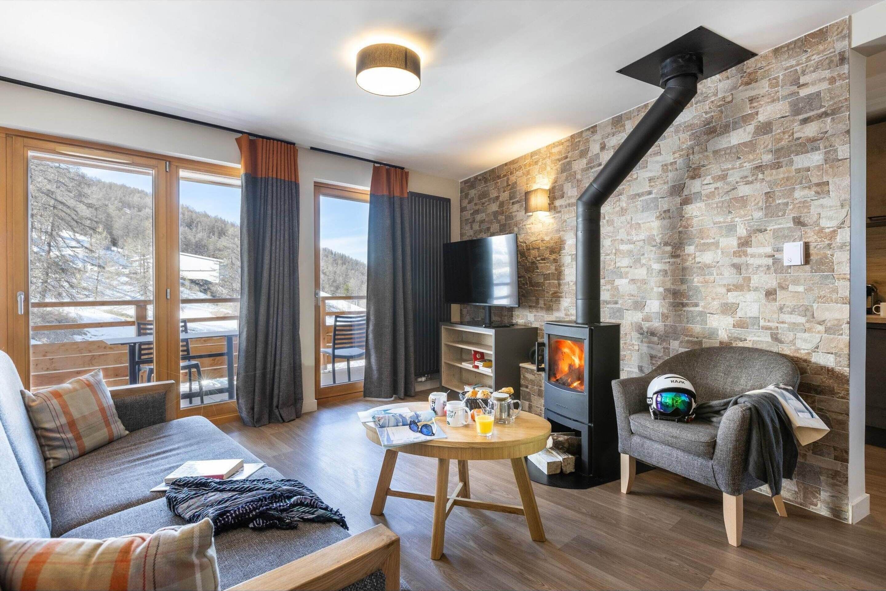 Apartment | Living area