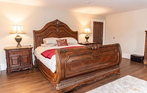 Huis | 3 slaapkamers, een strijkplank/strijkijzer, gratis wifi, beddengoed