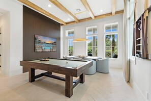 Spielezimmer