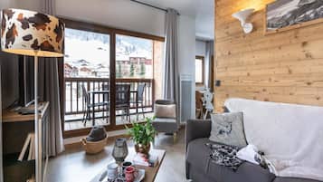 Apartment | Living area