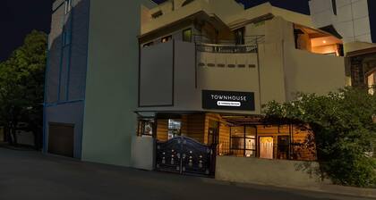 Elegant Stays in Townvilla Guesthouse
