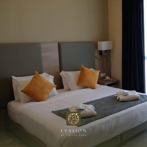 Coffres-forts dans les chambres, bureau, rideaux occultants