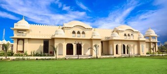 Hotel Raj Vilas The Palace