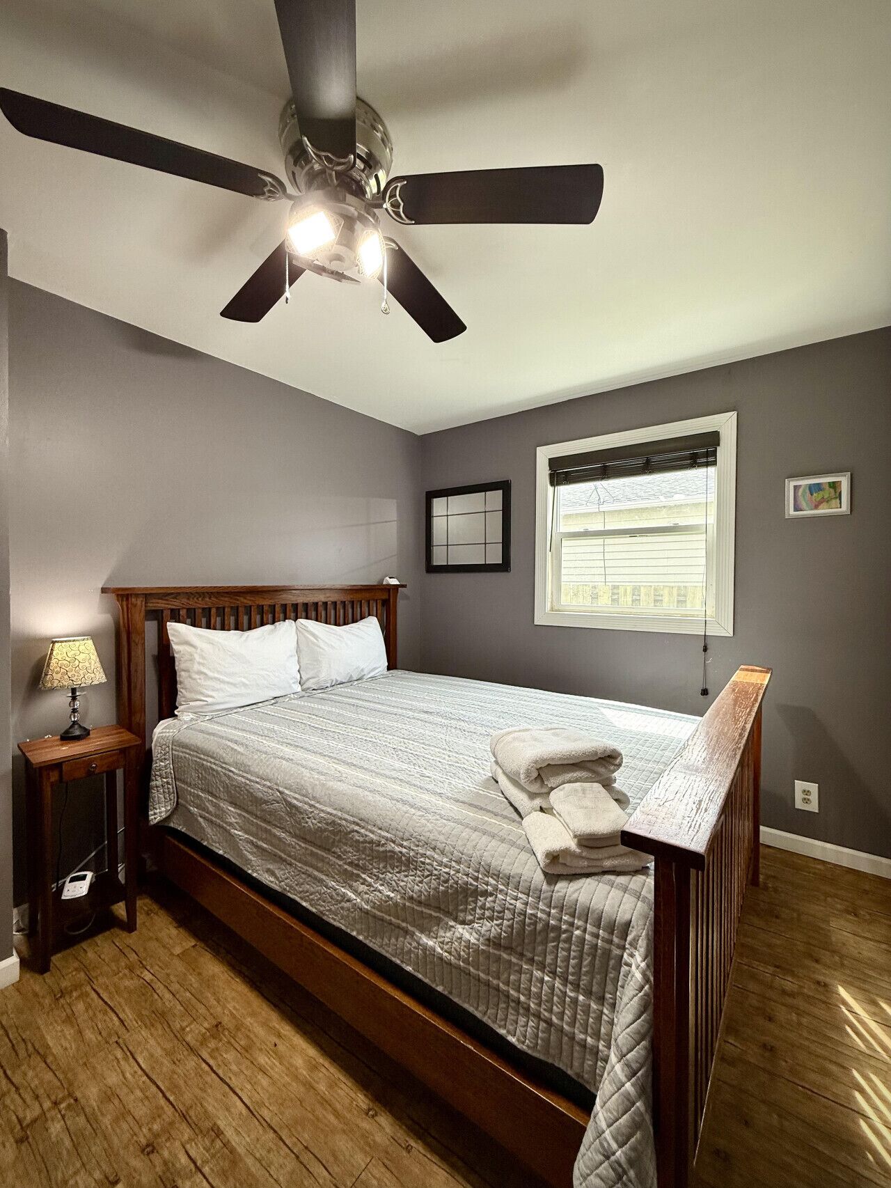 2 多间卧室、办公桌、旅行婴儿床、免费 WiFi