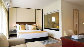 Luxury-Suite | Zimmersafe, Verdunkelungsvorhänge, Bügeleisen/Bügelbrett