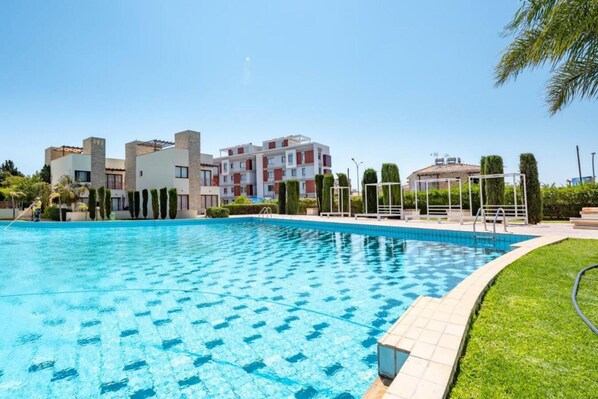 1 bedroom - Zavos Aqua Park Club Apt (Limassol)