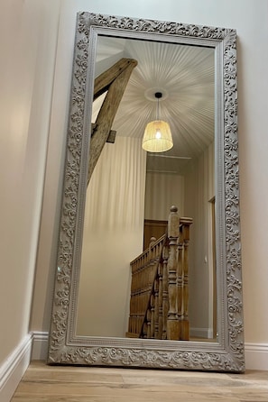 Interior - Chic country house in the heart of a 13th-century manor house and show jumping stable (Ully-Saint-Georges)