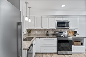 Fridge, microwave, oven, stovetop - Charming Beach Home*Golf Cart*Book 2 Nights Get 3rd Night Free*Neighborhood Pool (Miramar Beach)