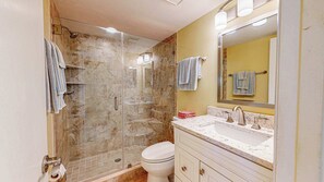 Shower, hair dryer - Pier Point Ocean View Unit D-52 (St. Augustine)