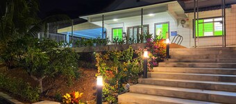 Private Port Dickson Getaway: Charming 3-Bedroom Villa with AC & WiFi