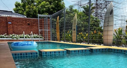 Private Port Dickson Getaway: Charming 3-Bedroom Villa with AC & WiFi
