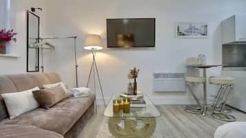 Studio | Living area