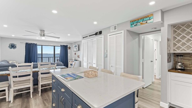 Dining - Wight Bay North 446 (Ocean City)