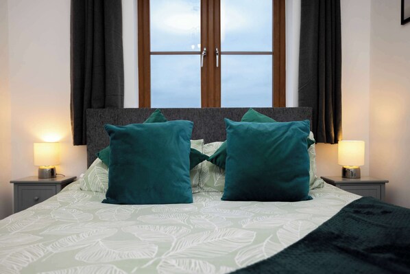 2 dormitorios, tabla de planchar con plancha, cuna de viaje y wifi