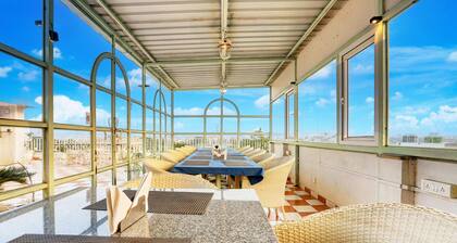 Mordern Rooftop Restro and Pool at Udaipur