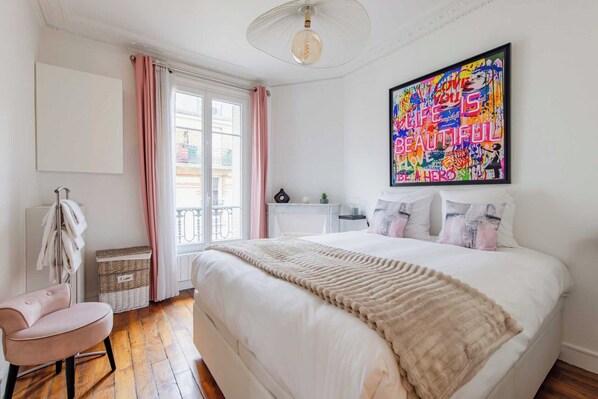 Apartment | 2 bedrooms, laptop workspace, iron/ironing board, bed sheets