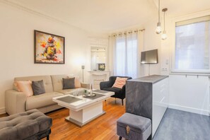 Apartment | Living area