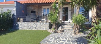 Stylish villa with pool, close to Fragas sao simao and many other attractions