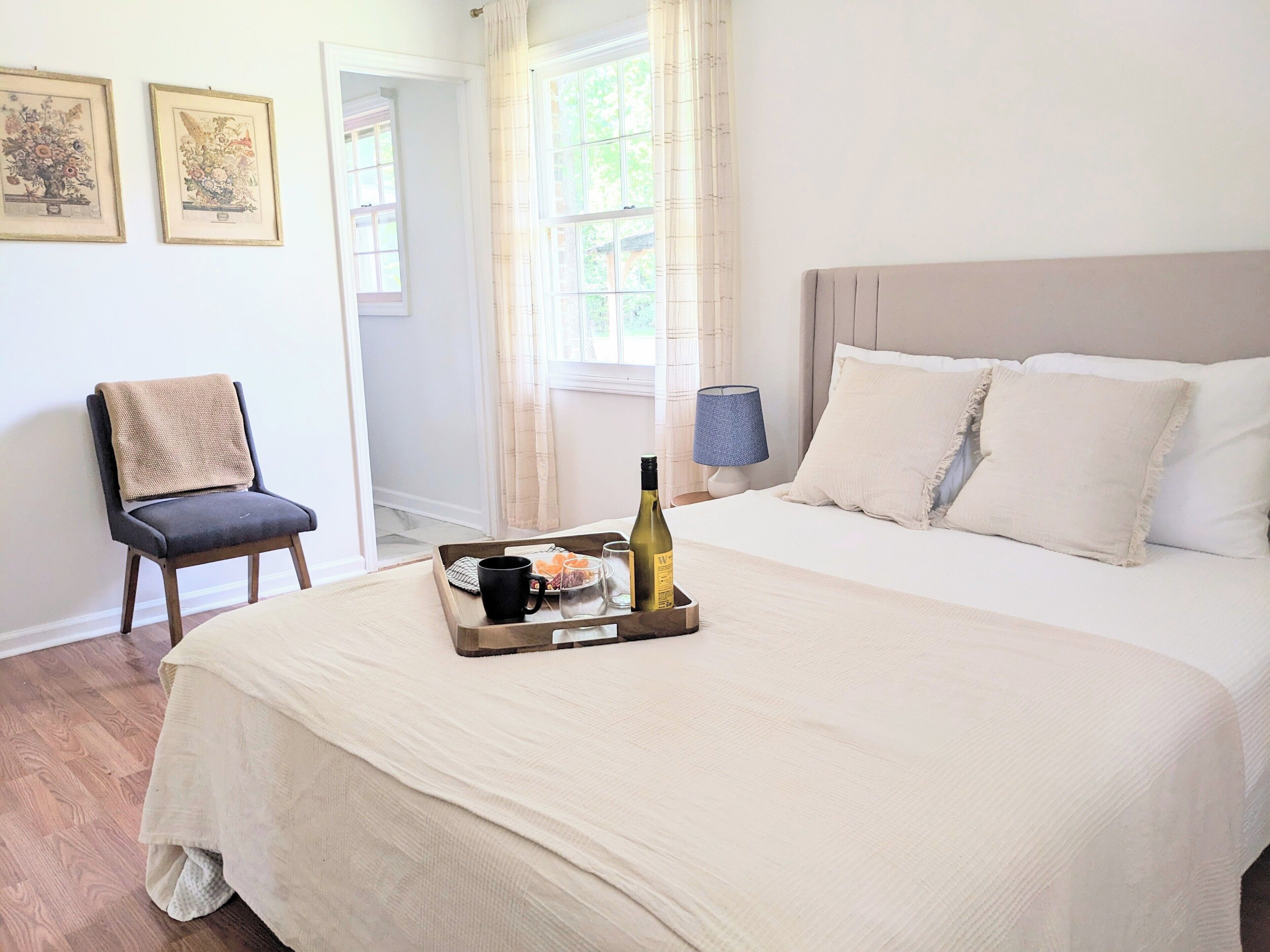 4 bedrooms, desk, free WiFi, bed sheets