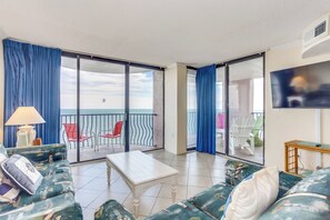 Exclusive Condo, 3 Bedrooms, Balcony, Ocean View | Living room | 33-inch Smart TV with digital channels - Palms Resort by Hosteeva (Myrtle Beach)