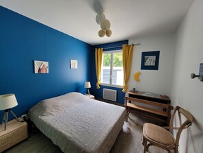 4 Schlafzimmer, Schreibtisch, Bügeleisen/Bügelbrett, kostenloses WLAN